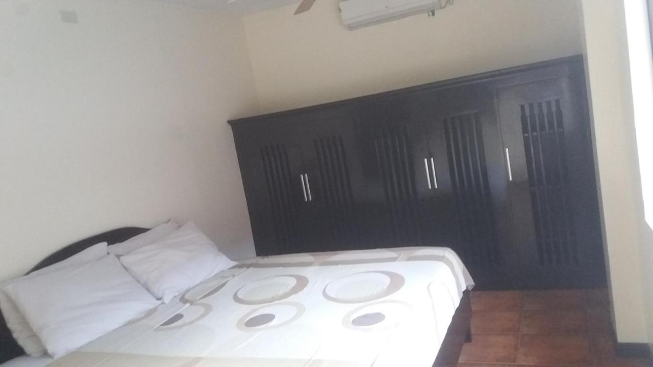 Boomerang Hotel Анхелес Экстерьер фото