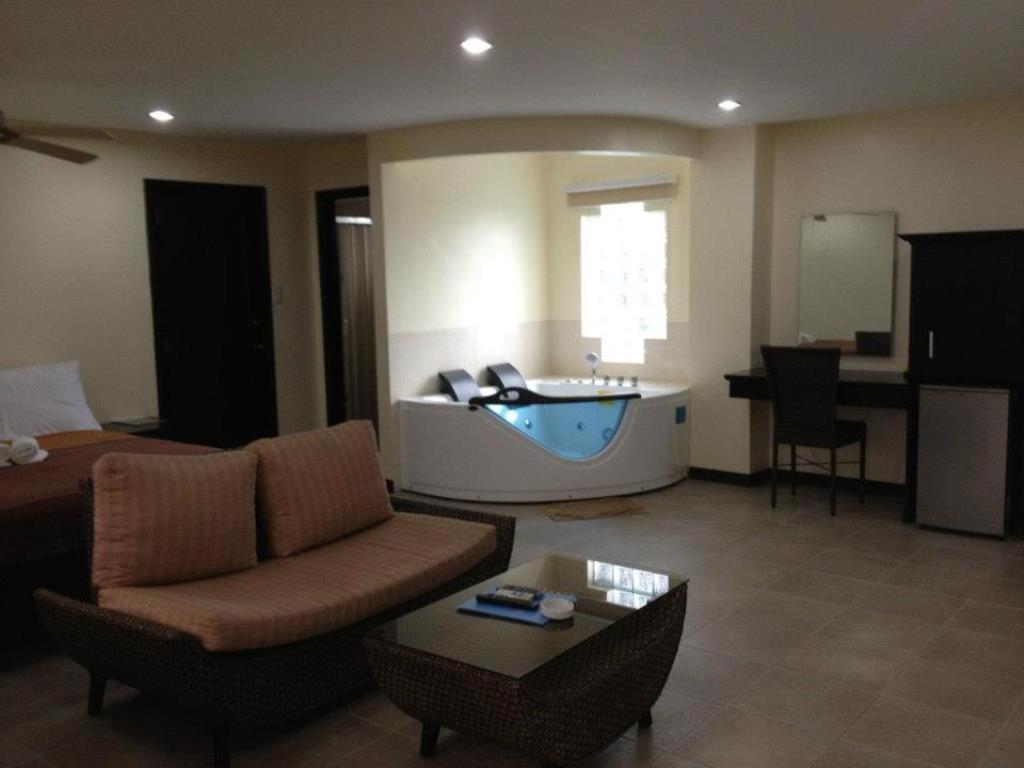 Boomerang Hotel Анхелес Экстерьер фото
