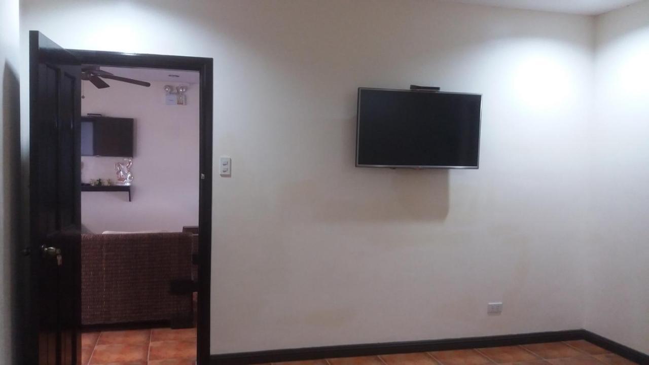 Boomerang Hotel Анхелес Экстерьер фото